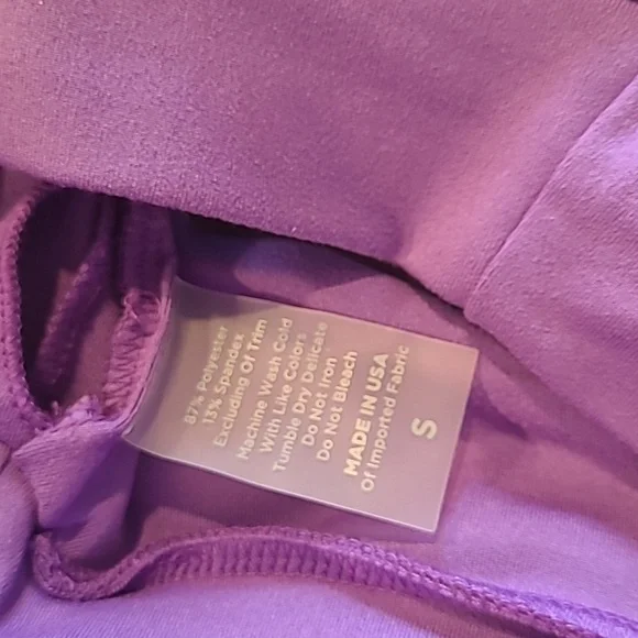 Bombshell sportswear set - Picture 7 of 8